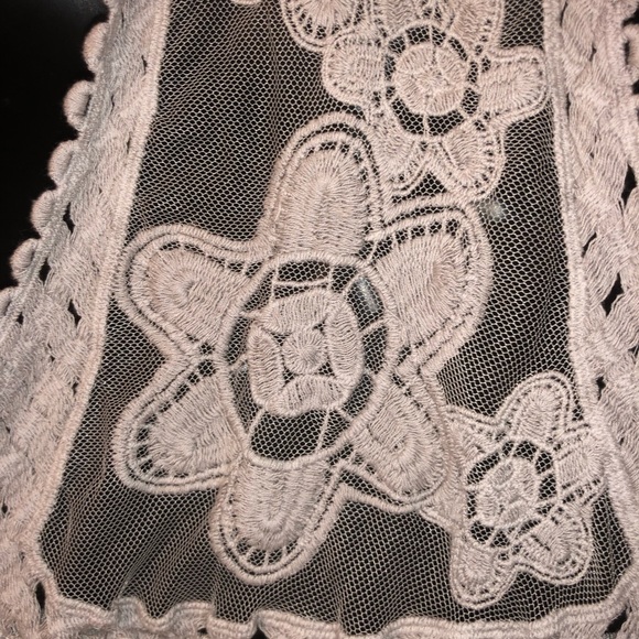 Tinley ruffle dress - Picture 5 of 8